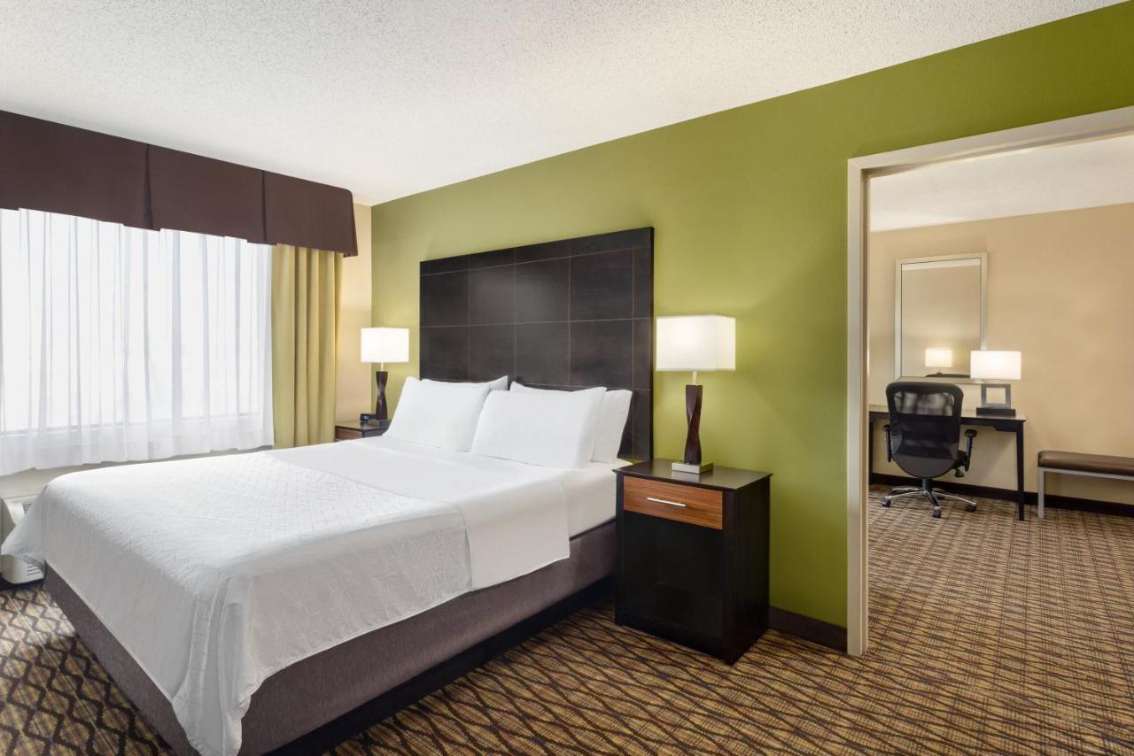 Holiday Inn Express Hotel & Suites Edmond By Ihg Экстерьер фото