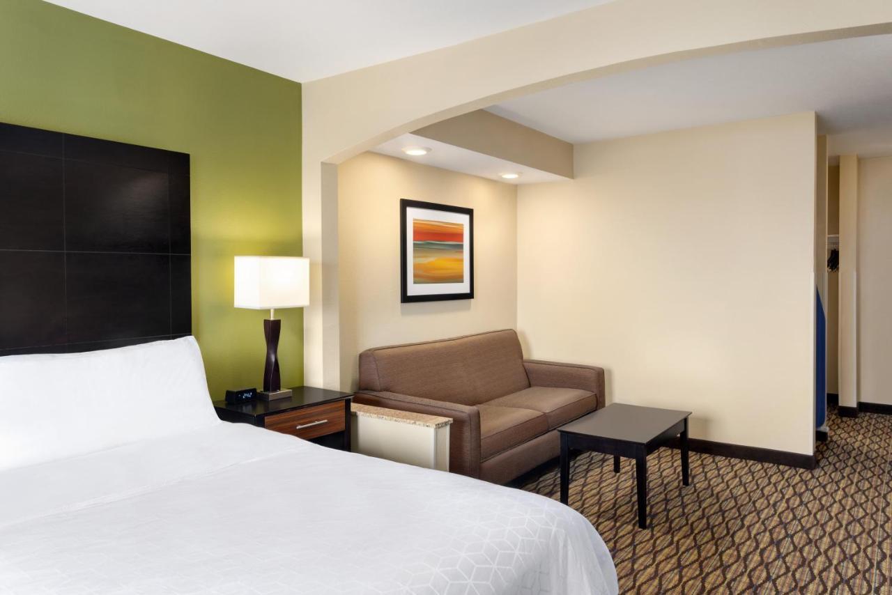 Holiday Inn Express Hotel & Suites Edmond By Ihg Экстерьер фото