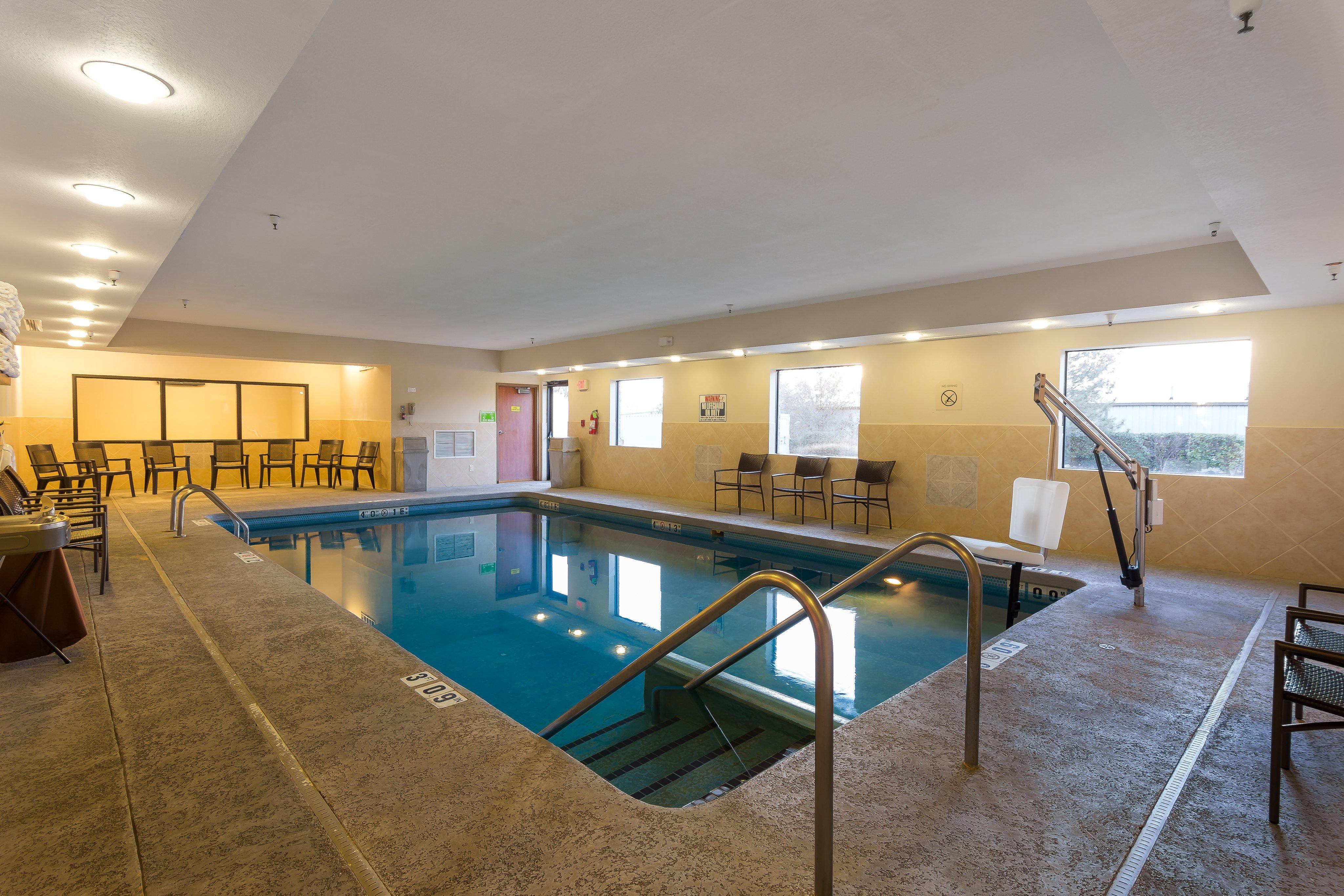 Holiday Inn Express Hotel & Suites Edmond By Ihg Экстерьер фото